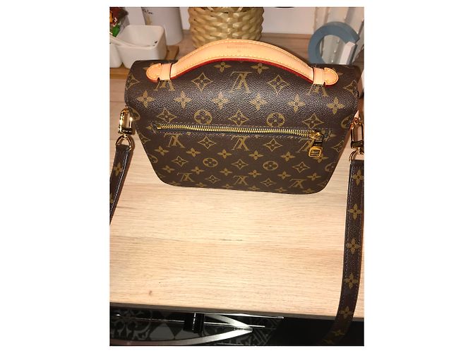 Louis Vuitton Metis Braun - Ansicht 3