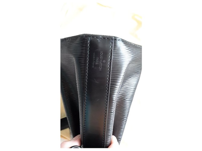 Louis Vuitton Twist Bucket Nero - vista 2
