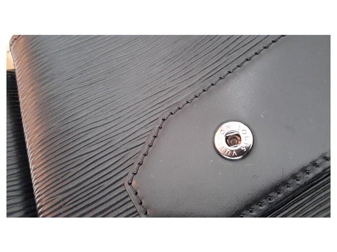 Louis Vuitton Twist Bucket Nero - vista 7
