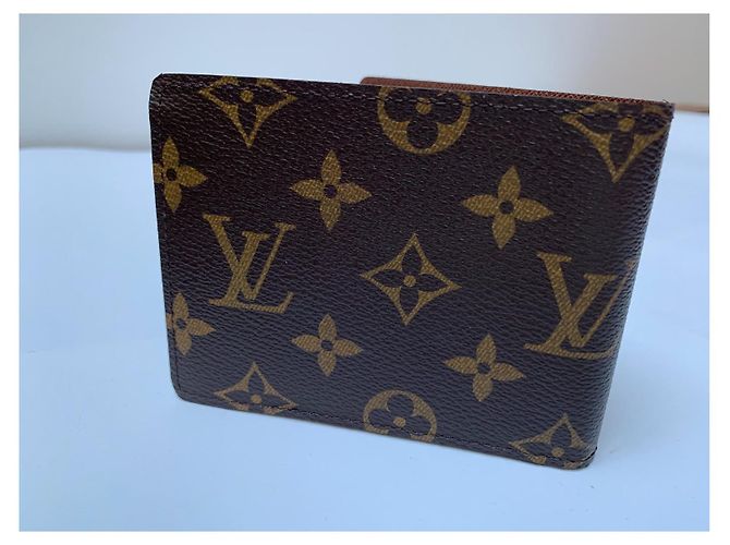 Louis Vuitton, Classic monogram wallet. Chic and useful gift - view 8