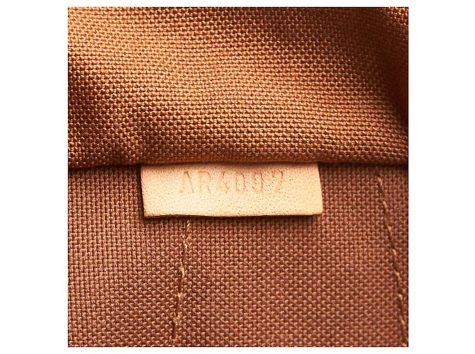 Louis Vuitton Montogrueil Brown Monogram GM Marrone - vista 7