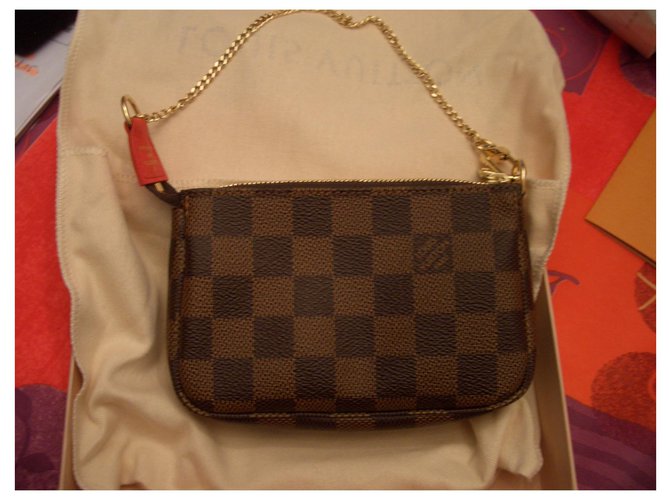 Vivienne Louis Vuitton MINI POUCH DI ACCESSORI Multicolore - vista 2