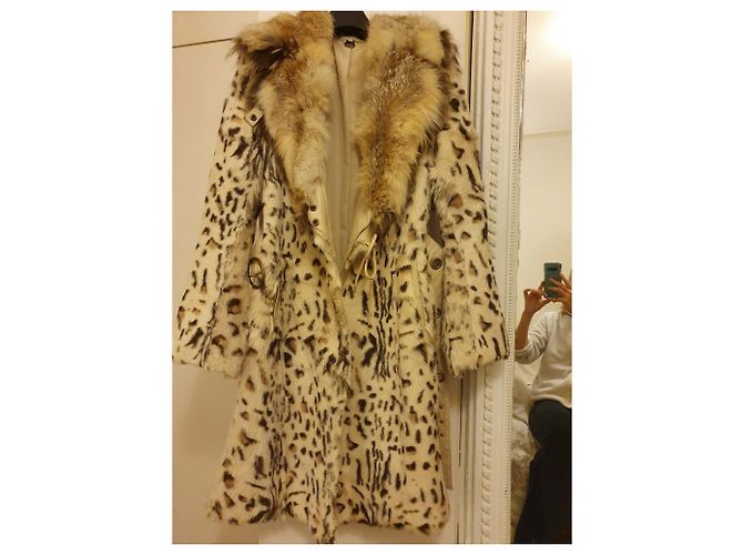 Abrigo Pellessimo Estampado Leopardo con Cuello de Zorro Crema Estampado de leopardo - vista 2
