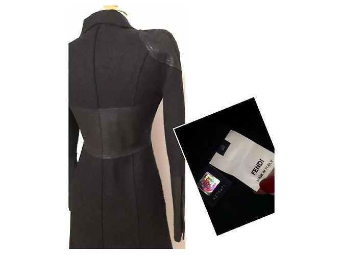 Abrigo Fendi negro de lana y mohair - vista 3