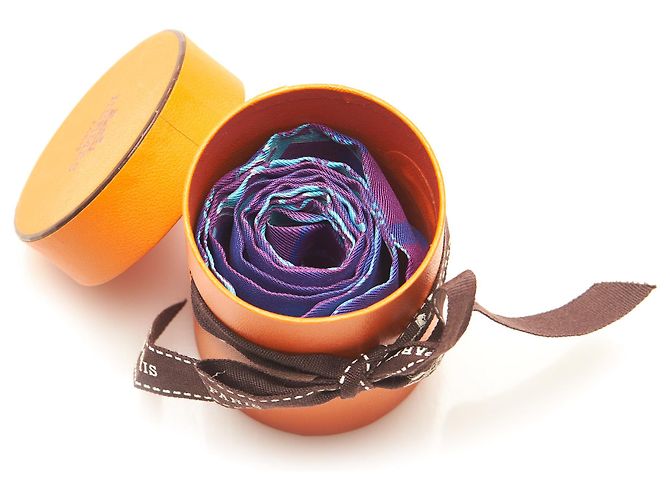 Hermès Hermes Purple Ginza 5-4-1 Sciarpa di seta twilly Multicolore Porpora - vista 8