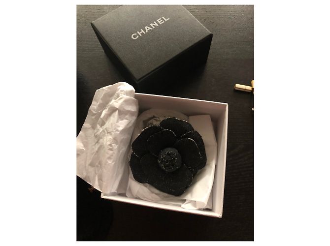 Spilla Camelia Chanel Blu Navy in Cotone - vista 3