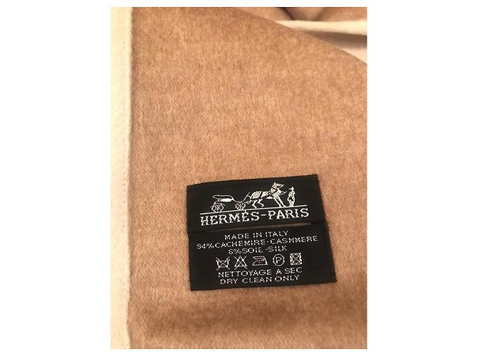 Hermès Cashmere Sofa Throw Sand - view 3