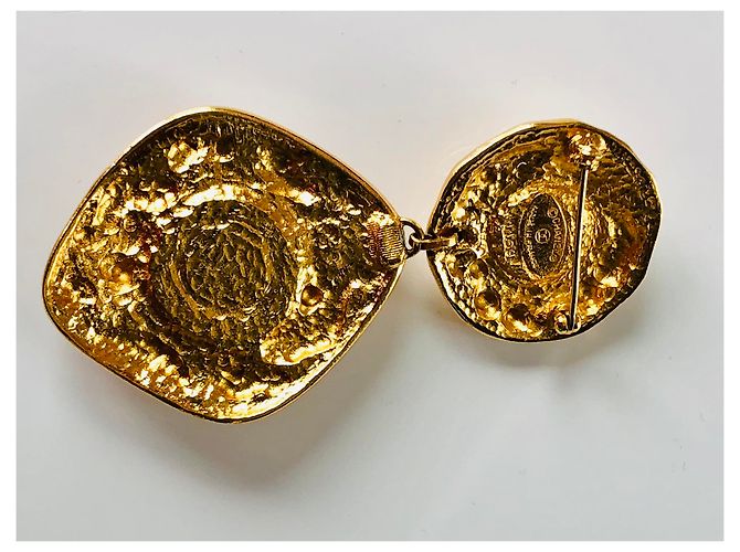 Spilla medaglia barocca Chanel D'oro Bianco sporco - vista 9