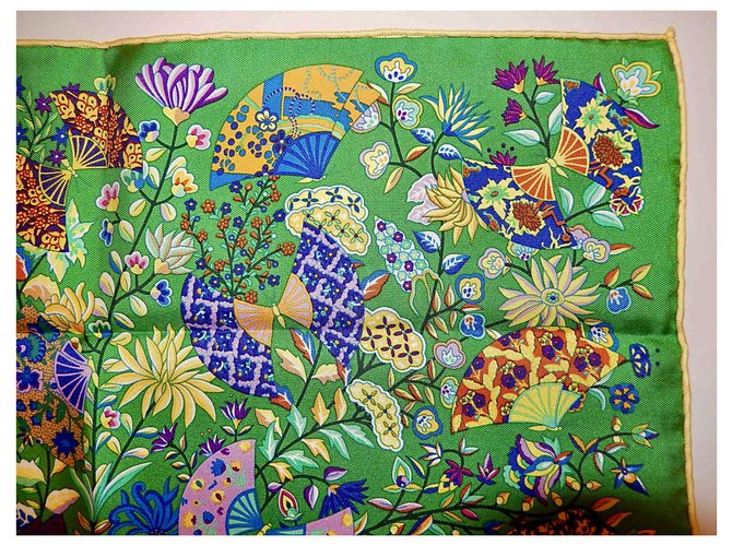 Hermès FIORI E FARFALLE DI TESSUTO Multicolore - vista 4