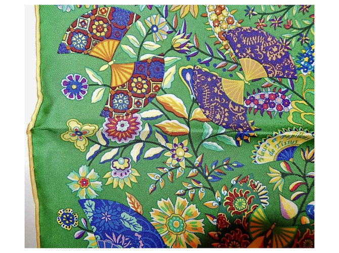 Hermès FIORI E FARFALLE DI TESSUTO Multicolore - vista 5