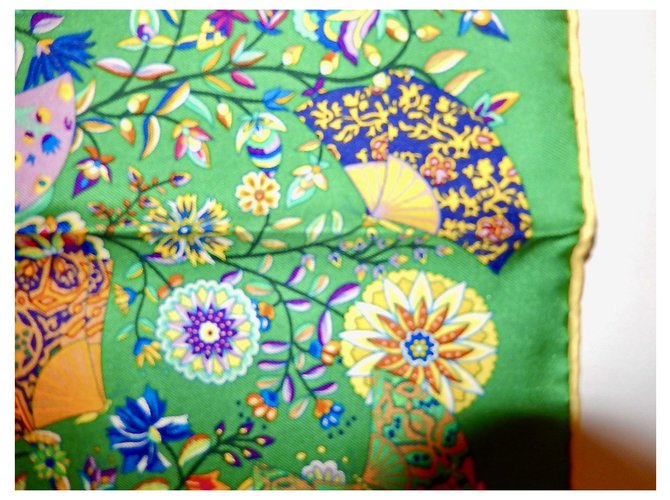 Hermès FIORI E FARFALLE DI TESSUTO Multicolore - vista 7