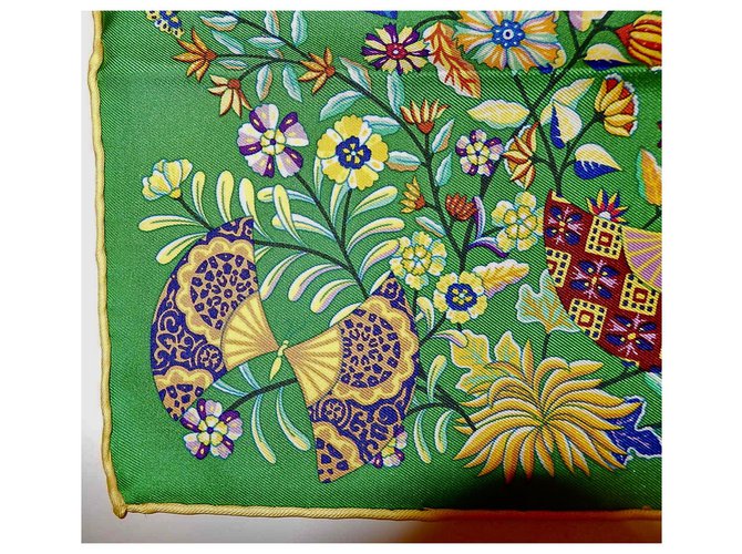 Hermès FIORI E FARFALLE DI TESSUTO Multicolore - vista 8
