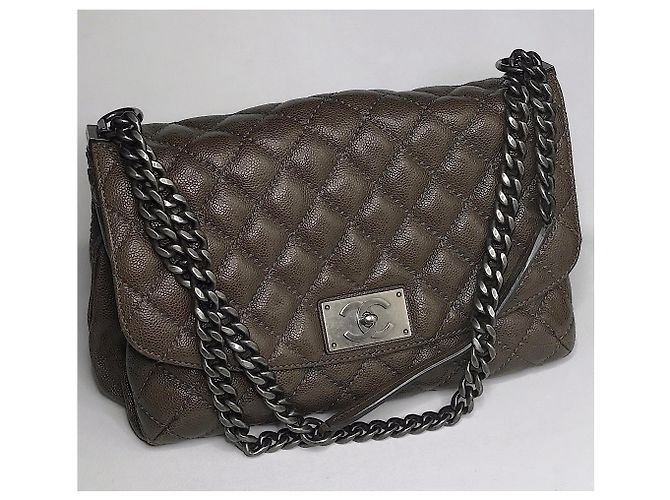 Chanel Borsa jumbo con patta in caviale Marrone Taupe Grigio antracite - vista 23