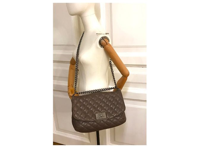 Chanel Borsa jumbo con patta in caviale Marrone Taupe Grigio antracite - vista 4