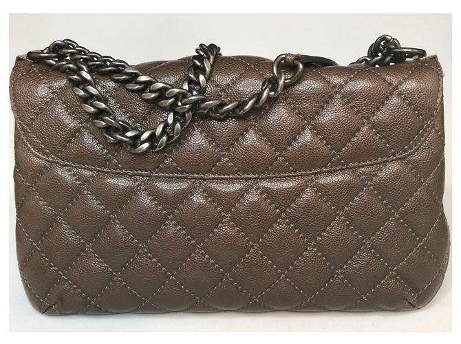 Chanel Borsa jumbo con patta in caviale Marrone Taupe Grigio antracite - vista 5