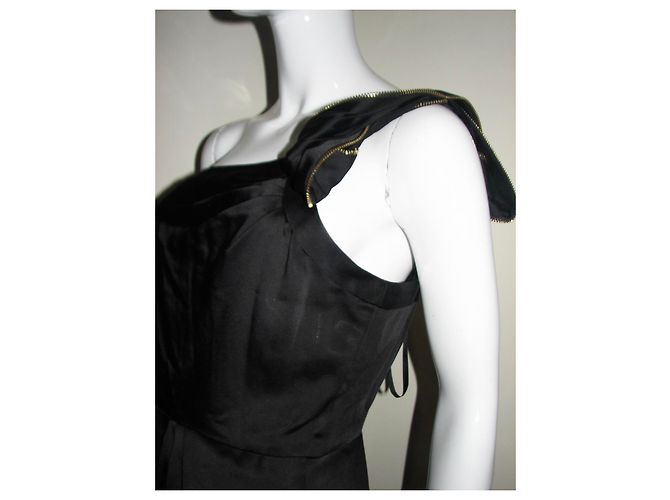 Bcbg Max Azria Ein Cocktailkleid mit Schulter Schwarz - Ansicht 4