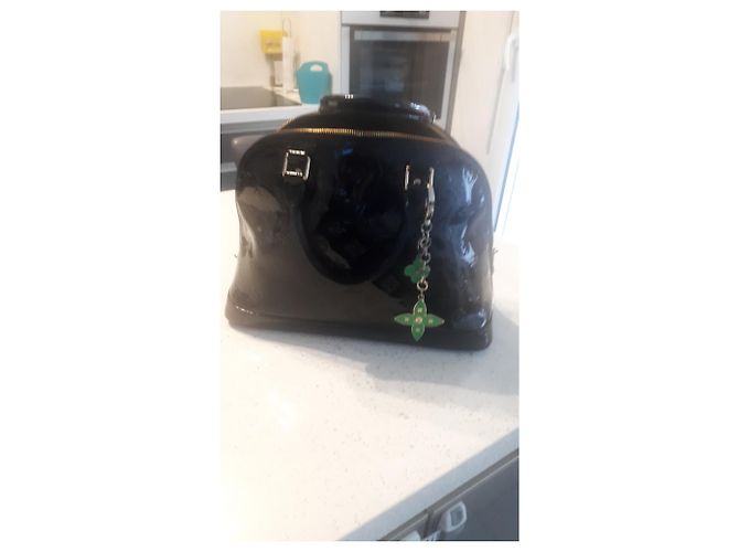 Borsa a mano Louis Vuitton Alma in vernice nera Nero - vista 2