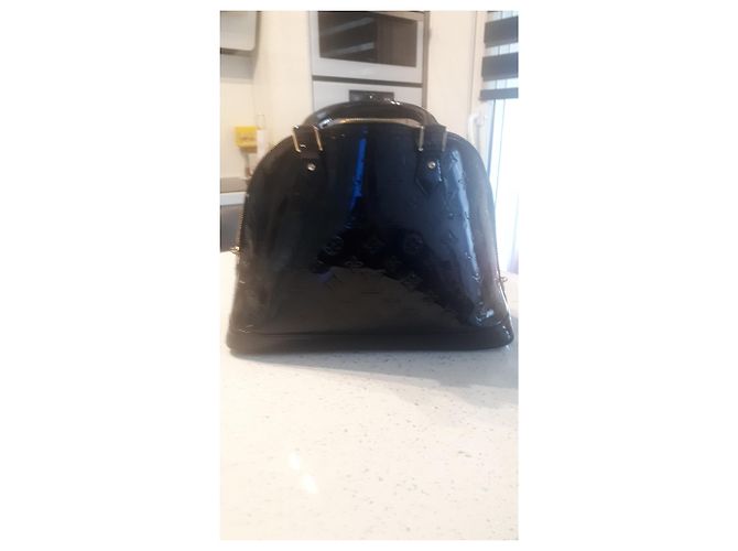 Borsa a mano Louis Vuitton Alma in vernice nera Nero - vista 3
