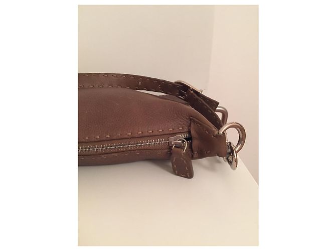 Borsa a spalla Fendi Selleria Caramello - vista 6