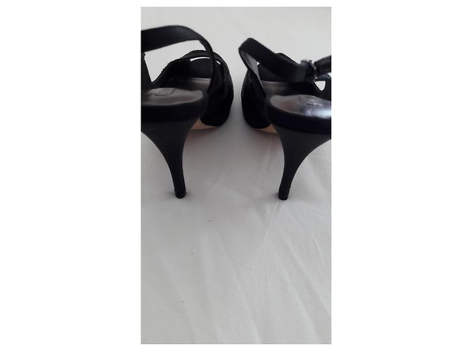 Tacchi Bcbg Max Azria in raso nero - vista 4