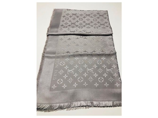Chal de monograma de Louis Vuitton Gris - vista 3