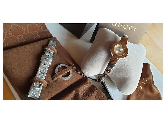 Gucci U play Uhr Stahl silber 26 mm - Ansicht 5