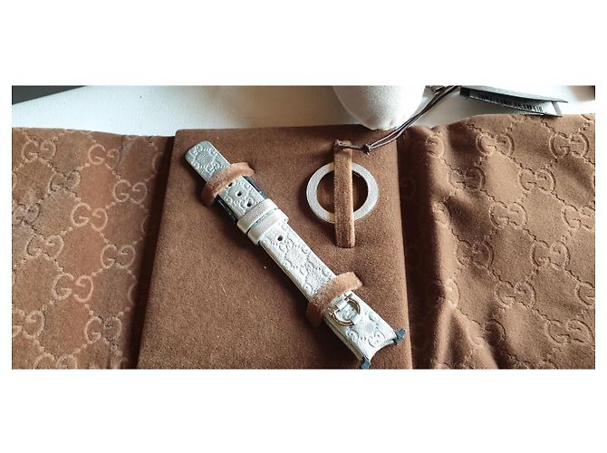 Gucci U play Uhr Stahl silber 26 mm - Ansicht 7