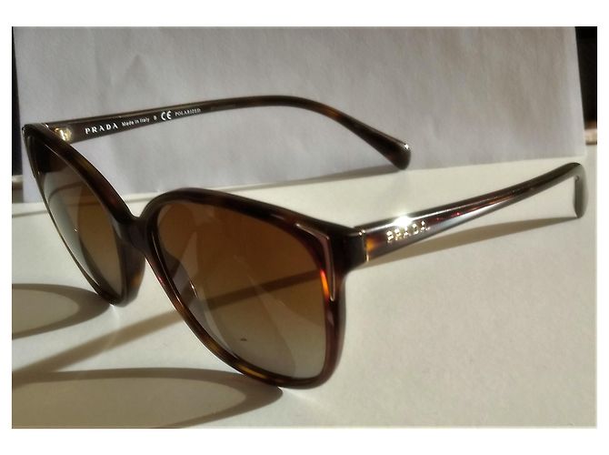 Occhiali da sole polarizzati Prada in colore avana / turtoise Marrone D'oro Bronzo - vista 15