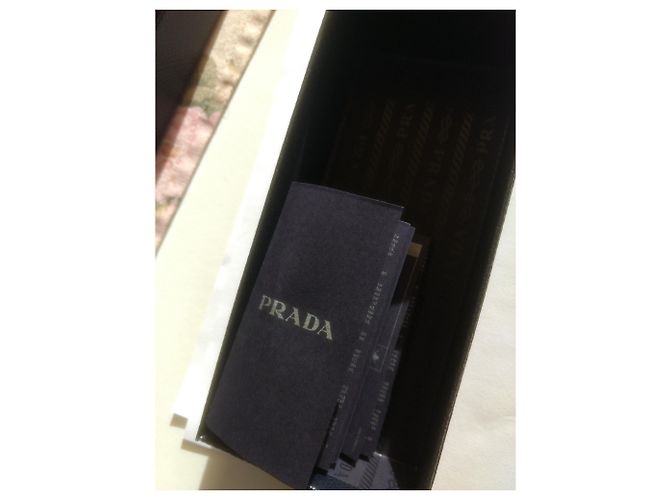 Occhiali da sole polarizzati Prada in colore avana / turtoise Marrone D'oro Bronzo - vista 18