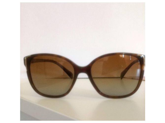 Occhiali da sole polarizzati Prada in colore avana / turtoise Marrone D'oro Bronzo - vista 9