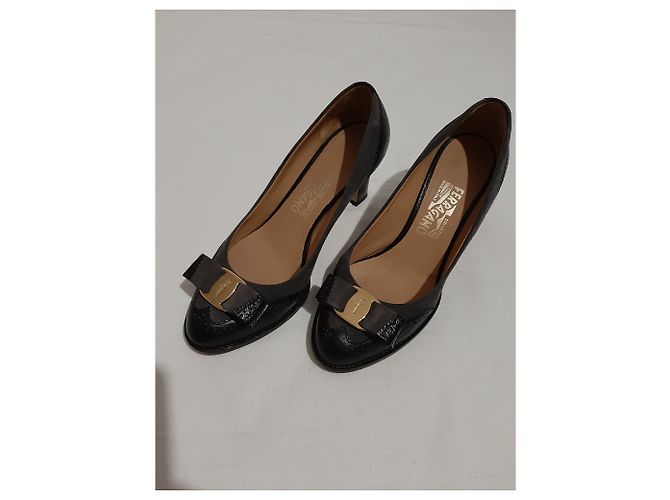 Décolleté Salvatore Ferragamo in pelle nero e grigio scuro Grigio antracite - vista 2