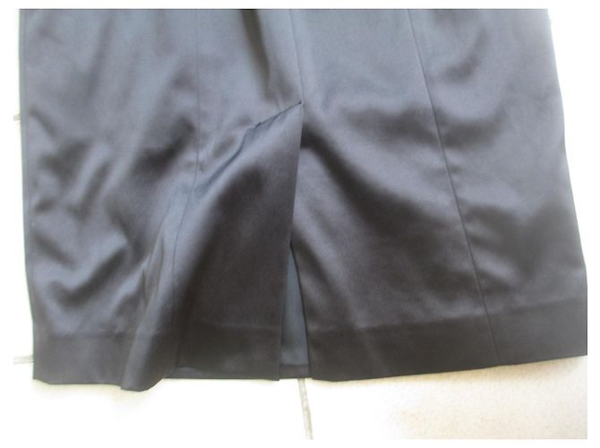 CAROLL Kleid aus schwarzem Satin - Ansicht 5