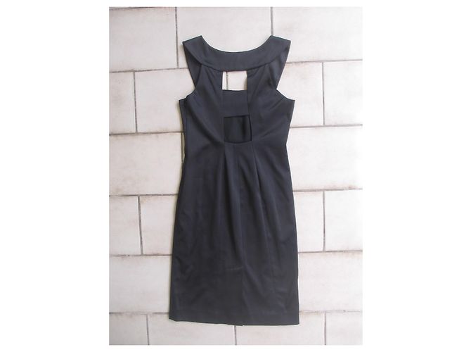 CAROLL Kleid aus schwarzem Satin - Ansicht 7