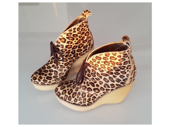 Botas de tacón Serafini. Estampado de leopardo - vista 2