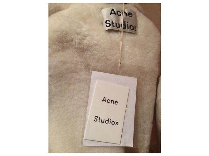 Acne Jeansjacke Blau mit Schafsfutter Größe 36 - Ansicht 6