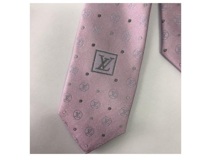 Louis Vuitton Vuitton tie Pink - view 5
