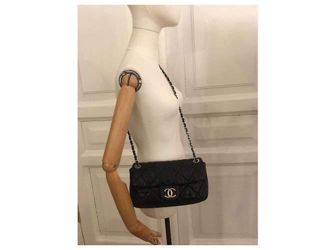 Timeless Chanel Borsa media classica con patta e caviale con scatola, busta da viaggio Nero - vista 15