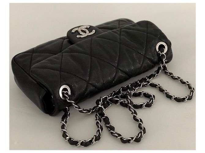 Timeless Chanel Borsa media classica con patta e caviale con scatola, busta da viaggio Nero - vista 17