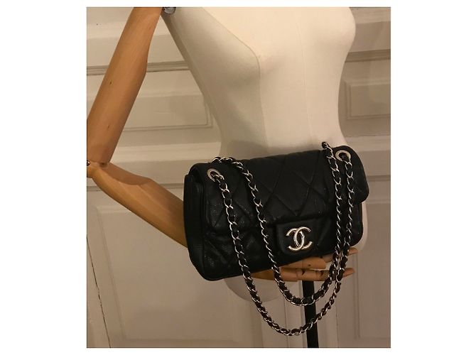Timeless Chanel Borsa media classica con patta e caviale con scatola, busta da viaggio Nero - vista 21