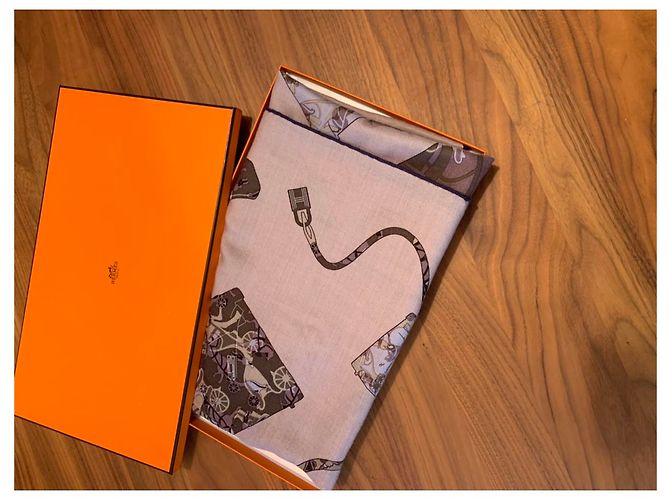 Hermès Scialle quadrato 140 cashmere e seta Rosa - vista 6