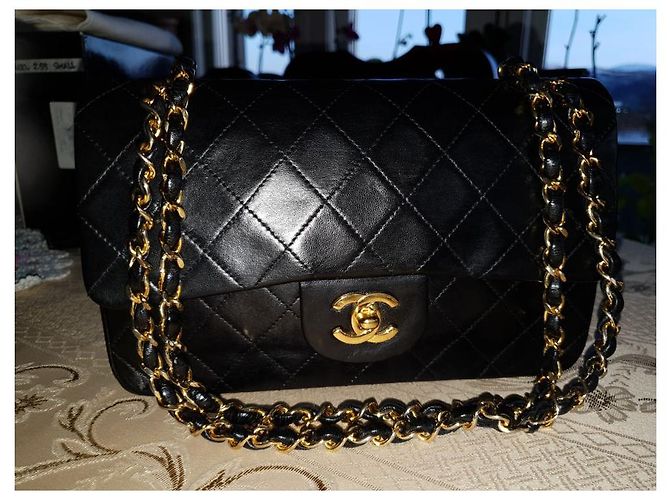 Matelasse classico di Chanel 2.55 Flap Bag rivestito Nero - vista 4