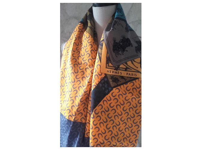 Hermès GUIDANDO SUL MIO QUADRATO Multicolore - vue 5