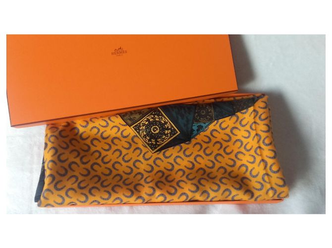 Hermès GUIDANDO SUL MIO QUADRATO Multicolore - vue 8