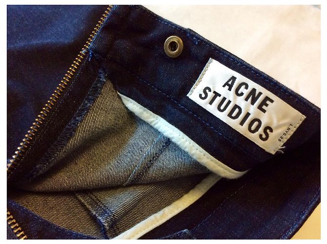 Acne Dunkelblaue Röhrenjeans - Ansicht 3