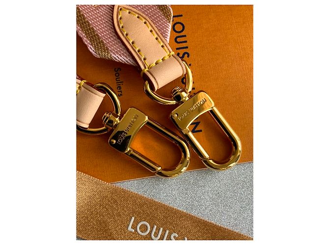 Louis Vuitton Tracolla per chitarra rosa - vista 3