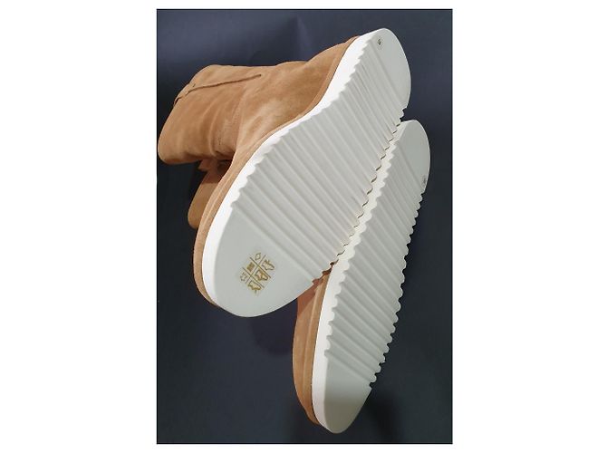 Botas Off White de ante marrón talla 40 Castaño - vista 9