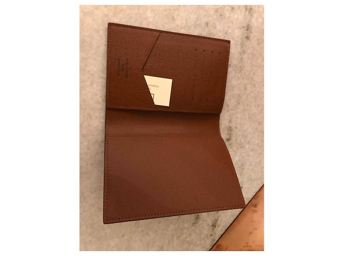 Porta pasaporte Louis Vuitton nuevo Castaño - vista 3