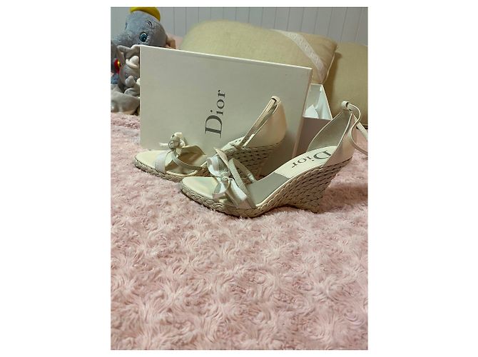 Mule con zecca Christian Dior in pelle color eggshell 38.5 Bianco sporco - vista 2