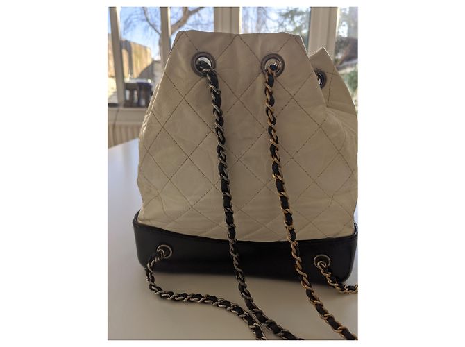 Chanel Gabrielle Rucksack Klein Weiß - Ansicht 4