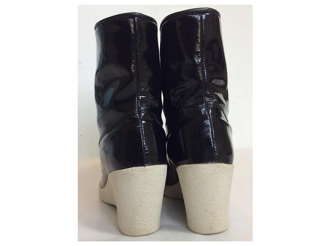 Mm6 Bottes en cuir verni noir - vue 3